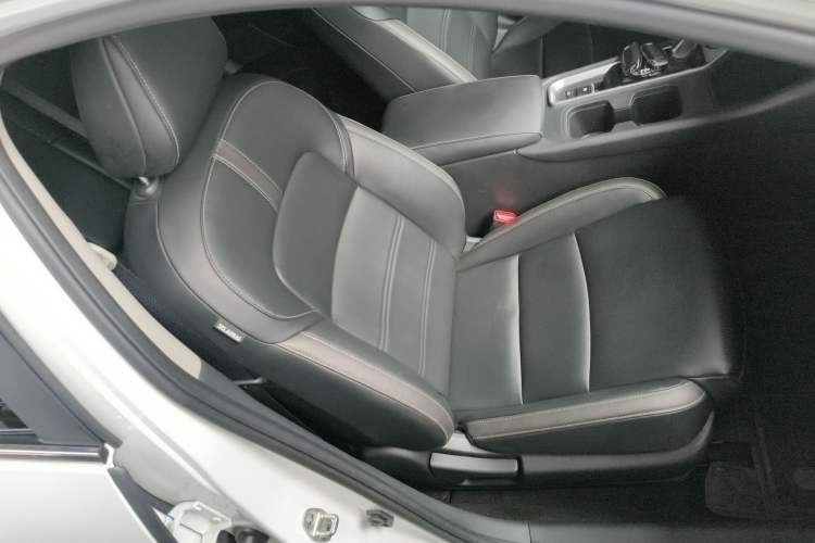 Used Nissan Sylphy 2023 Revised 1.6L CVT Enjoyment Edition Right Front Seat