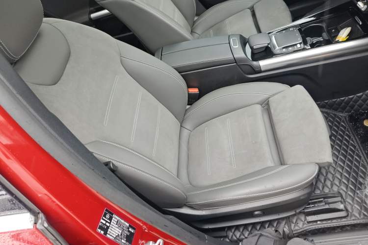 Used Mercedes-Benz EQA 2022 EQA 300 4MATIC Launch Edition