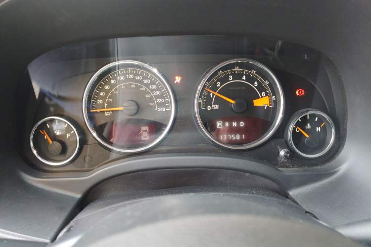 Used Jeep Compass 2014 2.4L Four-Wheel Drive Serpentine Collection Edition Instrument Cluster
