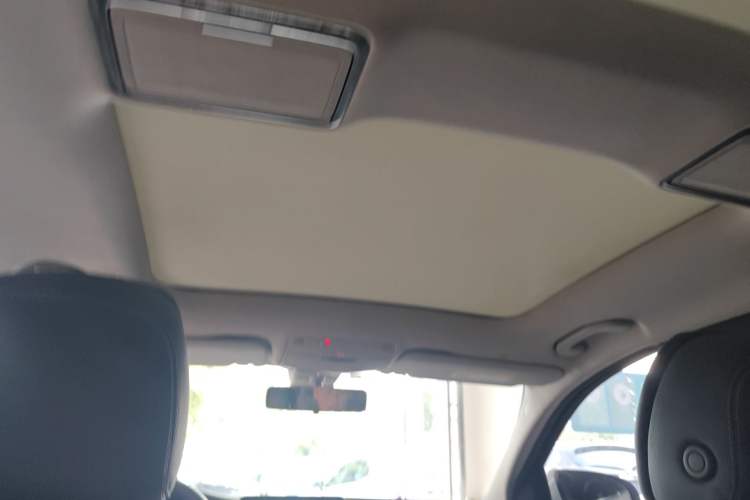 Used Mercedes-Benz C-Class 2019 Restyled C 260 L Sport Edition Headliner