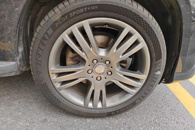 Used Mercedes-Benz GLK-Class 2015 GLK 260 4MATIC Dynamic Edition Ultimate Version Right Front Wheel Hub