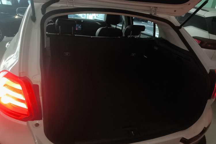 Used Qoros 5 2018 Revised Version 1.6T Automatic Leading Edition