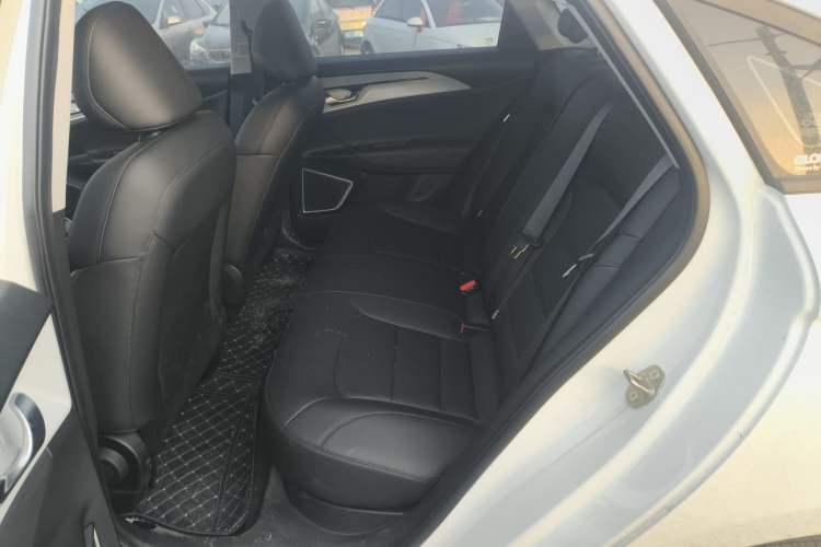 Used Geometry A 2024 500KM Travel Edition