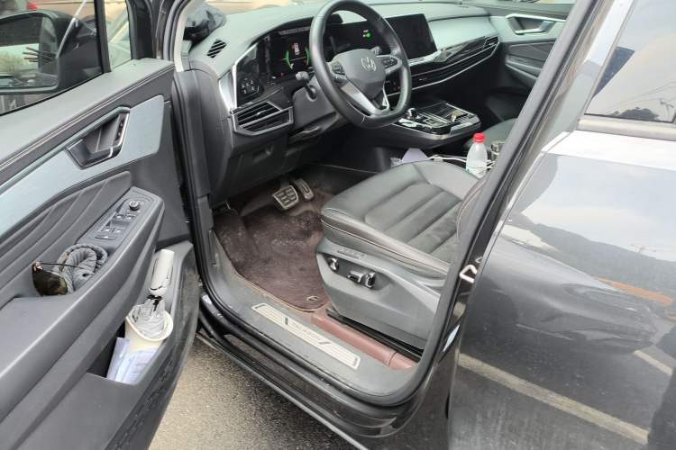 Used Volkswagen Talagon 2022 380TSI Four-Wheel Drive Luxury "Jiajing" Edition Pro 6 Seats Interior 3