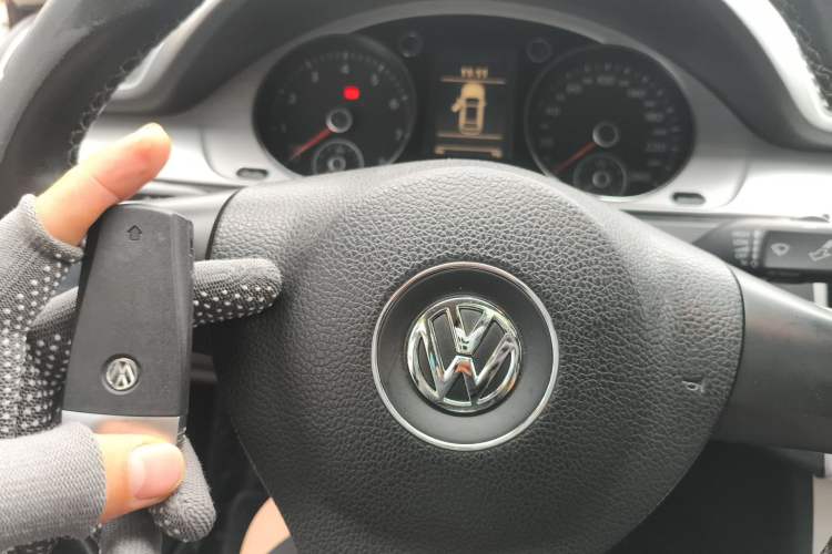 Used Volkswagen Magotan 2015 1.8TSI Comfort Model Vehicle Key