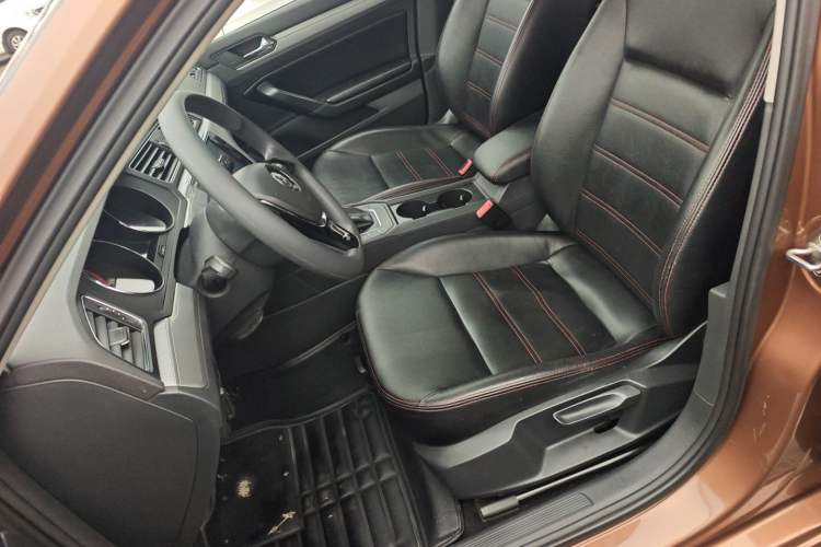 Used Volkswagen Lamando 2017 230TSI DSG Fashion Edition