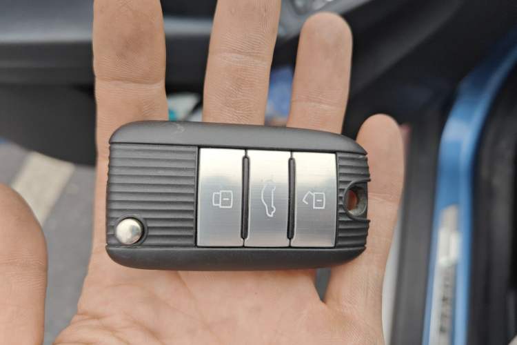 Used Roewe RX5 2016 20T Two-Wheel Drive Automatic Flagship Edition
