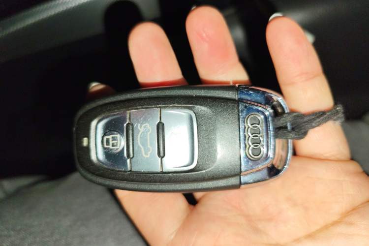 Used Audi A5 2016 Sportback 45 TFSI Vehicle Key