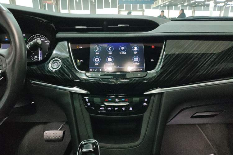 Used Cadillac XT6 2022 2.0T Six-Seater Four-Wheel-Drive Luxury Standard Edition