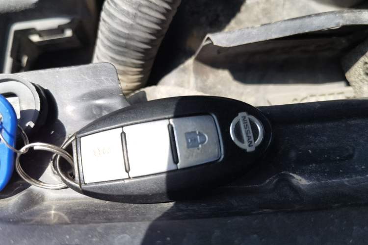 Used Nissan Tiida 2011 1.6T Manual Xuan Dong Edition Vehicle Key