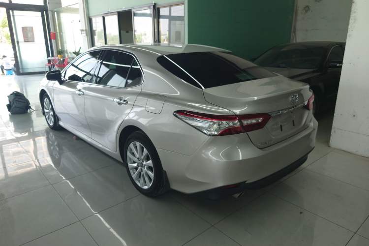 Used Toyota Camry 2019 Revised Version 2.0G Luxury Edition
