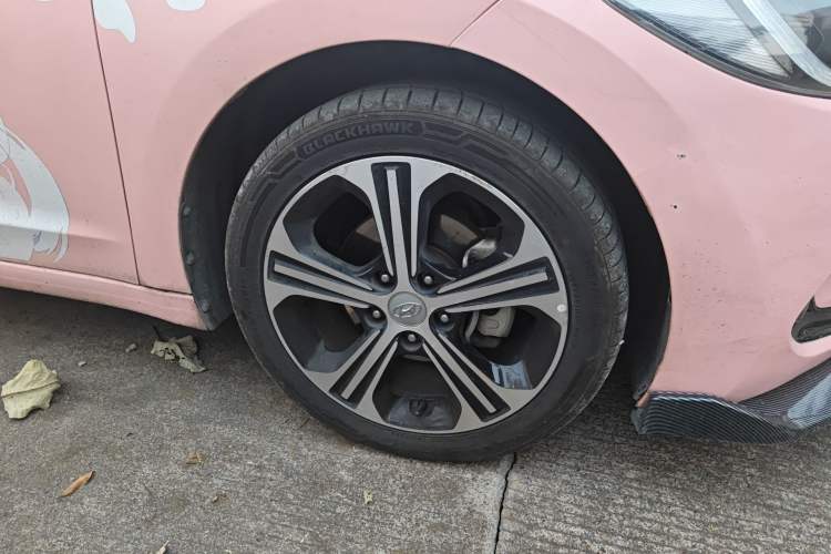Used Hyundai Elantra (6th Generation / Lingdong) 2018 1.4T Dual-Clutch Xuan Dong · Dynamic Edition Right Front Wheel Hub