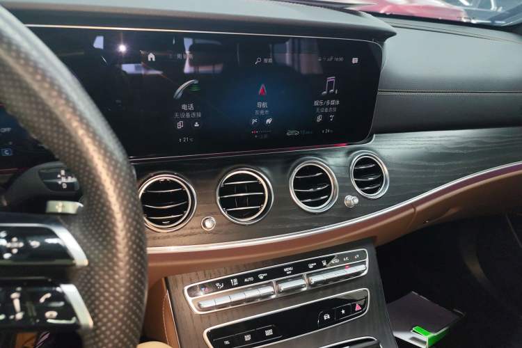 Used Mercedes-Benz E-Class New Energy 2022 Second Facelift E 350 e L Plug-in Hybrid Sports Sedan
