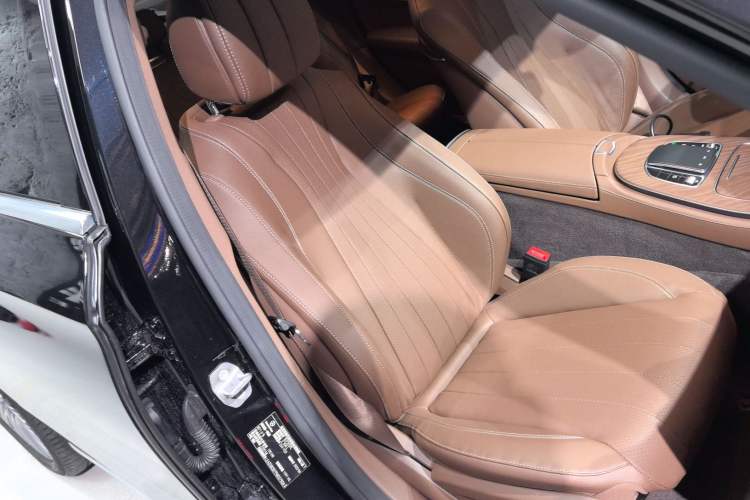 Used Mercedes-Benz E-Class 2023 Updated E 300 L Fashion Edition
