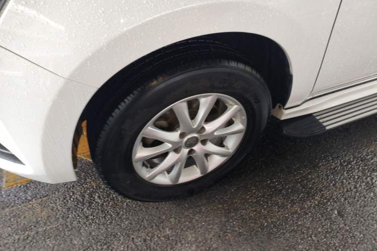 Used Venucia T70 2015 1.6L Manual Ruixing Edition