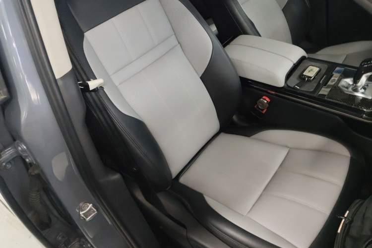 Used Land Rover Range Rover Evoque 2020 249 PS R-DYNAMIC S Sport Edition
