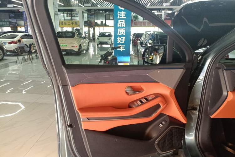 Used BYD Tang L 2025 EV 600KM All-Wheel-Drive LiDAR Flagship Model