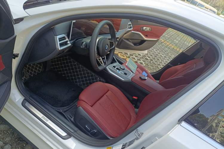 Used BMW i3 2025 eDrive 35 L