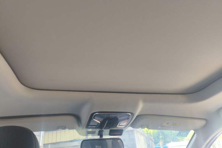 Used CHANGAN OSHAN COS1 2020 1.5T Manual Fashionable Smart Connectivity 7-Seater