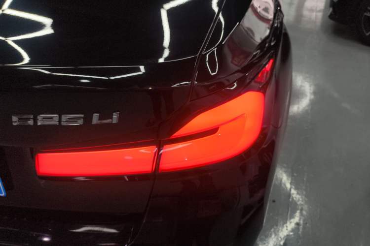 Used BMW 5 Series 2021 525Li Luxury Package
