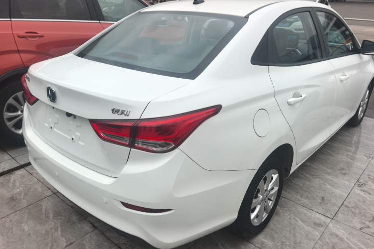 Used CHANGAN Alsvin 2019 1.5L DCT Comfort Model China VI Standard Rear Right 45 Deg