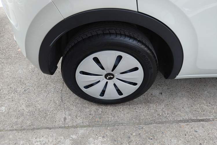 Used Wuling Bingo 2023 203km Light Edition Right Rear Wheel Hub