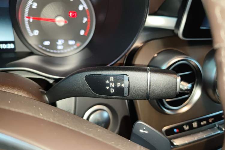 Used Mercedes-Benz GLC 2019 Facelift GLC 260 L 4MATIC Luxury Model