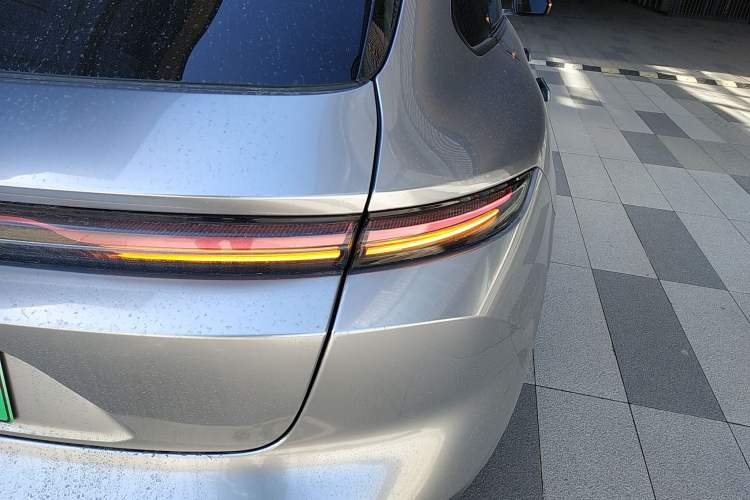 Used Nio ET5T 2024 75kWh Touring Right Rear Taillight