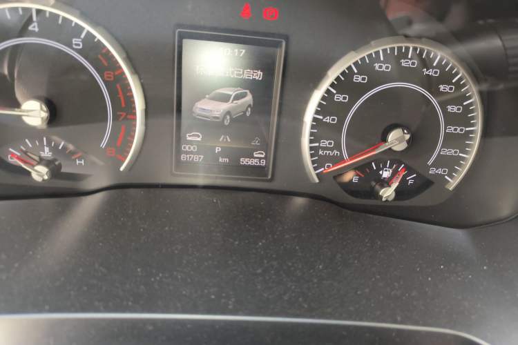 Used Haval H2s 2017 Blue Label 1.5T Dual-Clutch Comfort Model Odometer Close Up