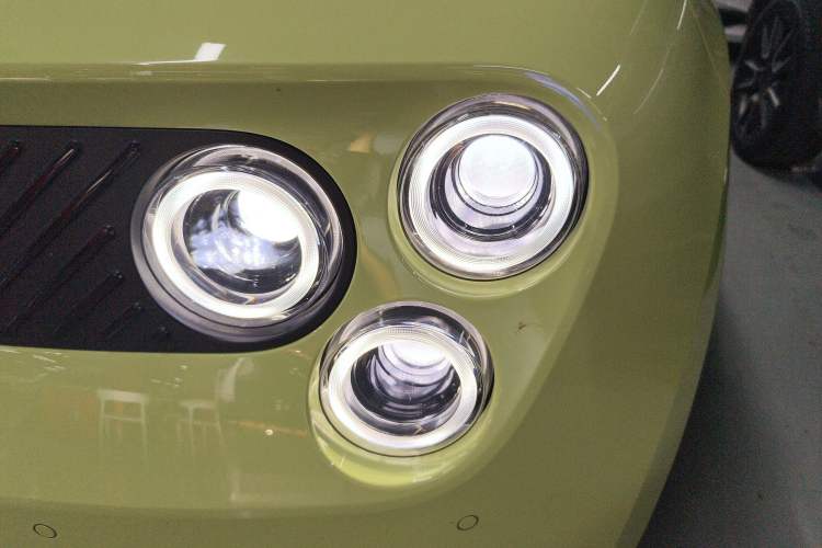 Used firefly 2025 Free Edition
