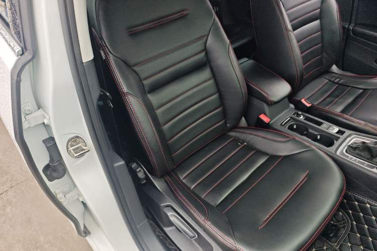 Used Volkswagen Golf 2016 1.6L Automatic Comfort Model
