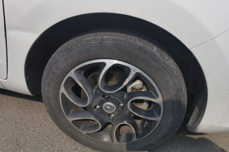 Used CHANGAN Benni E-Star 2022 Qingxin Edition Colorful Model Lithium Iron Phosphate
