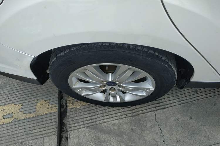 Used Ford Focus 2012 Sedan 1.6L Automatic Comfort Model