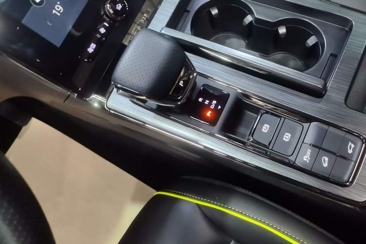 Used Roewe RX5 2021 PLUS 330TGI Automatic National Trend Intelligent Deluxe Edition
