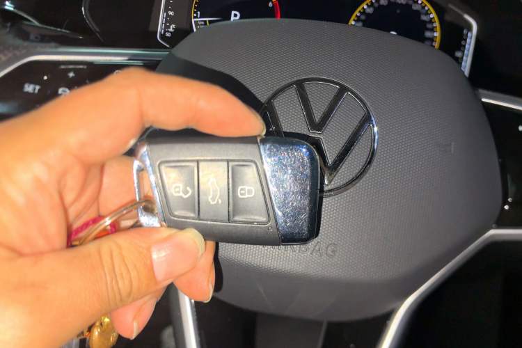 Used Volkswagen Passat 2024 330TSI Starry Elite Edition Vehicle Key