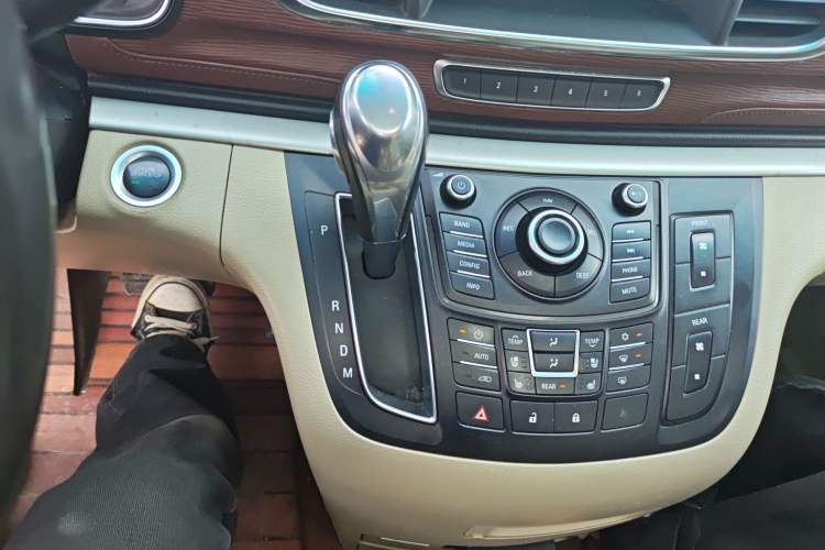 Used Buick GL8 2014 3.0L XT Luxury Business Flagship Edition
