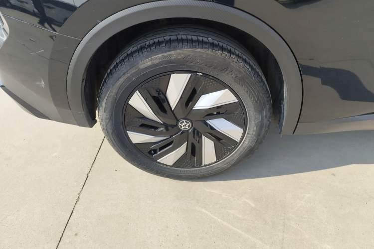 Used Venucia V DD-i 2023 110 km iE Version
