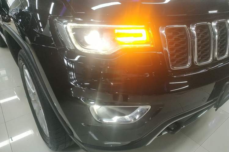 Used Jeep Grand Cherokee 2017 3.0L Comfort Navigation Edition