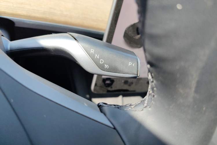 Used Tesla Model Y 2021 Long-Range All-Wheel-Drive Version Gear Lever