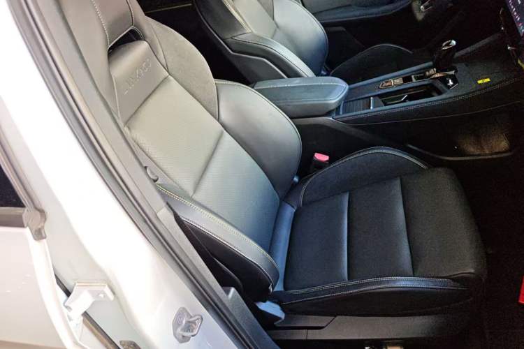 Used Lynk & Co 03 2023 1.5TD DCT JingPro
