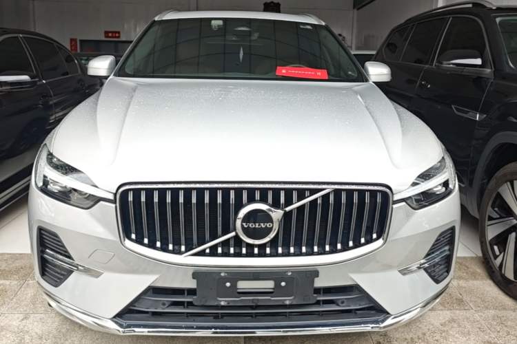 Used Volvo XC60 2023 B5 4x4 Smart Luxury Edition