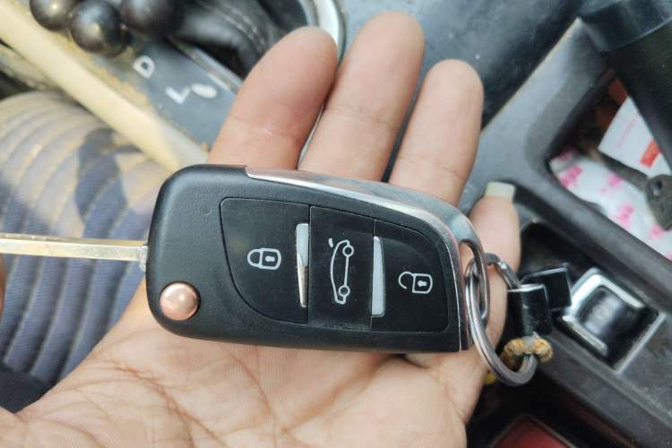 Used Buick Verano 2015 Sedan 15S Automatic Ambition Model Vehicle Key