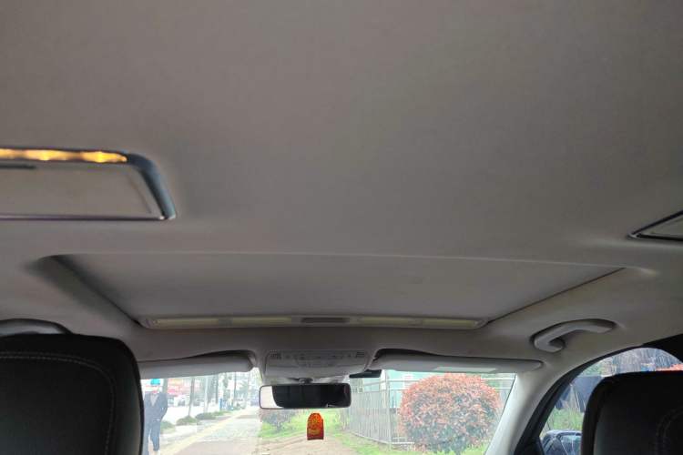 Used Mercedes-Benz E-Class 2017 E 300 L Sporty and Stylish Model