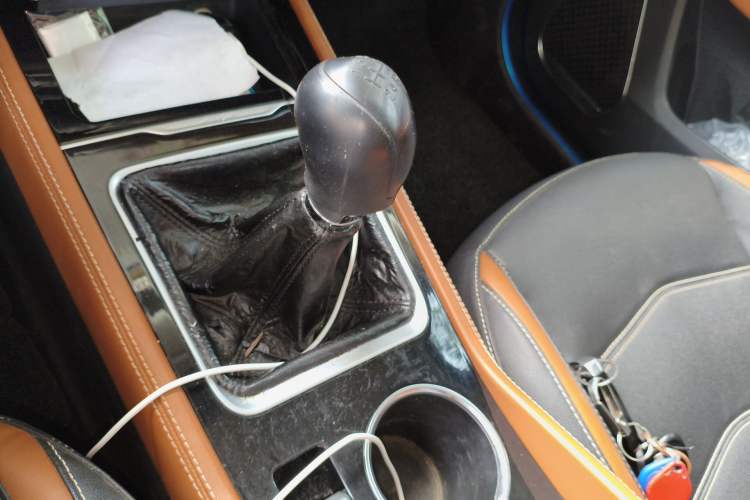 Used Zotye T300 2017 1.5L Manual Luxury Model Gear Lever