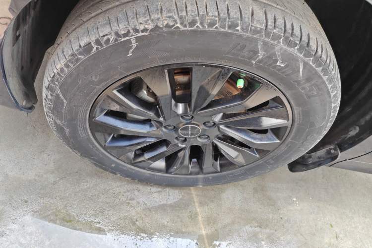 Used FORTHING T5 EVO 2021 1.5TD DCT Diamond Edition
