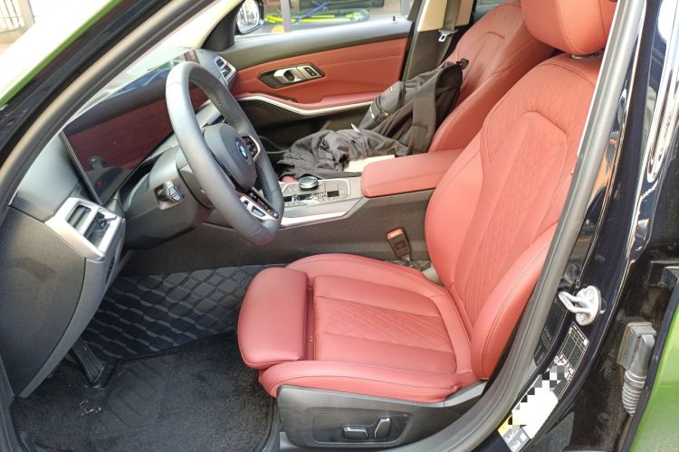 Used BMW i3 2025 eDrive 35 L Left Front Seat