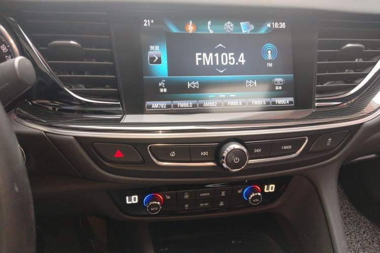 Used Buick Regal 2019 20T Elite Version China VI Standard Audio And AC Panel