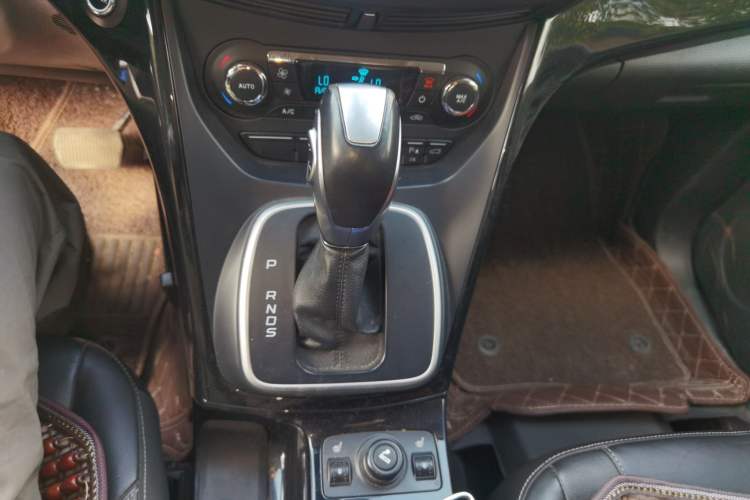 Used Ford Kuga 2013 2.0L GTDi Four-Wheel-Drive Sport Model