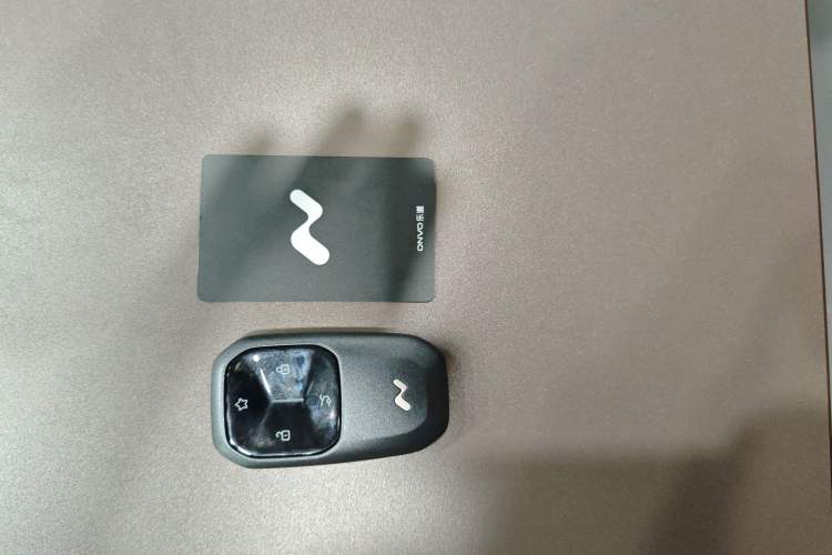 Used ONVO Luxeed L90 2025 Model—Ultra Six-Seater Version
