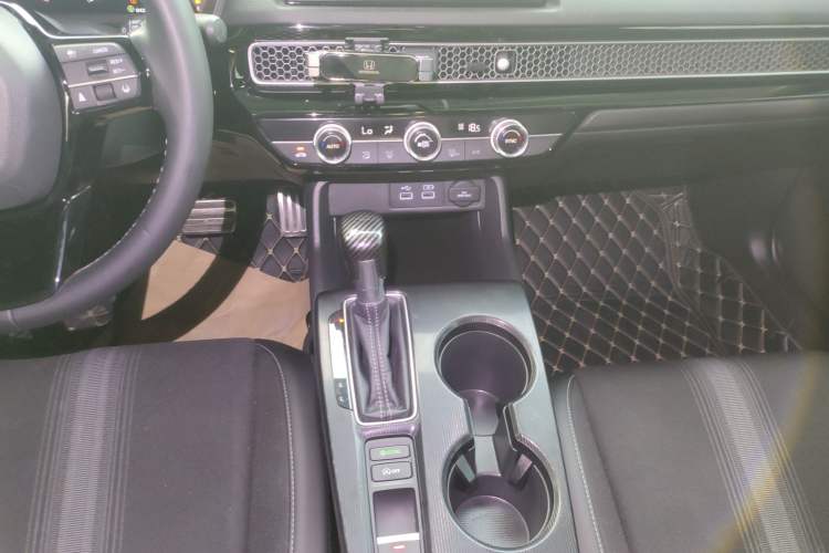 Used Honda Civic 2022 240TURBO CVT Dynamic Edition